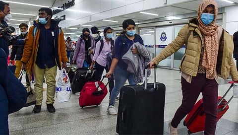 students returning from Ukraine : युक्रेनमधून परतलेल्या विद्यार्थ्यांच्या उर्वरित शिक्षणासाठी धोरणनिश्चिती व्हावी