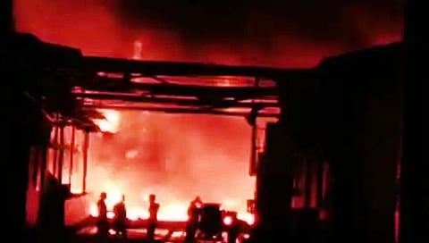 आंध्र प्रदेश : केमिकल फॅक्टरीला भीषण आग; ६ जणांचा मृत्यू