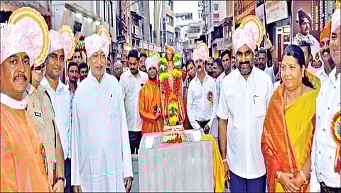 कोल्हापूर : छ. शाहू महाराजांमुळे कोल्हापूरची सुवर्णकला जगमान्य