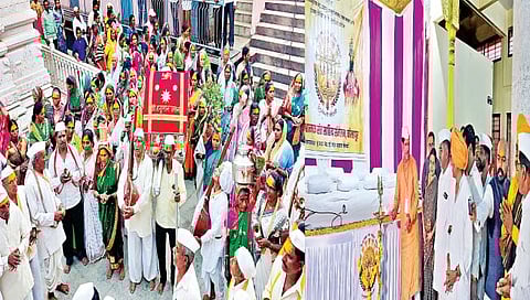 मुदाळतिट्टा : वारकर्‍यांच्या मांदियाळीत रंगला ग्रंथदिंडी सोहळा!