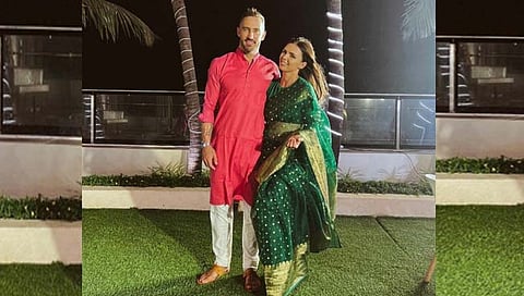 कोल्हापूरचा विषय तसा हार्डच असतो ! फाफ डू प्लेसिसच्या पायात ‘कोल्हापुरी पायताण’ (photos)