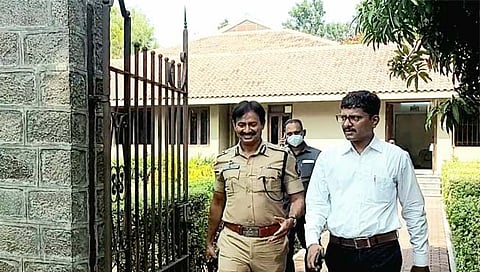 पुणे : पोलिस आयुक्त कृष्ण प्रकाश यांनी घेतली शरद पवारांची भेट