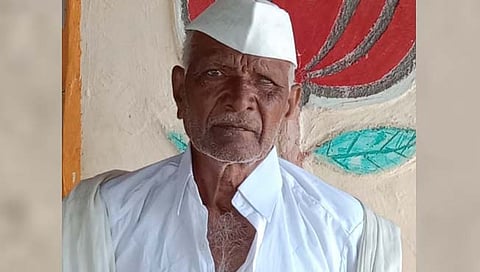 नगर : ऊसतोड मिळेना म्हणून उसाला आग लावली, नंतर शेतकऱ्याची औषध पिऊन आत्महत्या