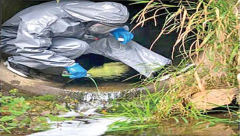 कोरोना रोखण्यासाठी नाल्यांवर नजर