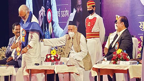 नाशिक : राज्यपाल-भुजबळांमध्ये रंगली जुगलबंदी