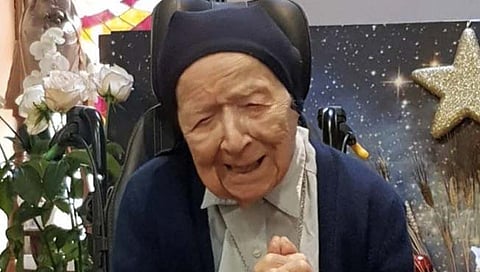 World’s Oldest Person : ११८ वर्षांच्‍या सिस्‍टर एंड्रे यांनी सांगितलं त्‍यांच्‍या दीर्घायुष्‍याचं रहस्‍य… जाणून व्‍हाल थक्‍क
