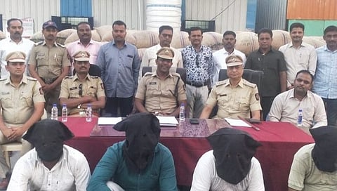 लातूर : साडे पस्तीस लाखाची सुपारी परस्पर विकणाऱ्या ट्रकचालकासह त्याच्या साथीदारांस बेड्या