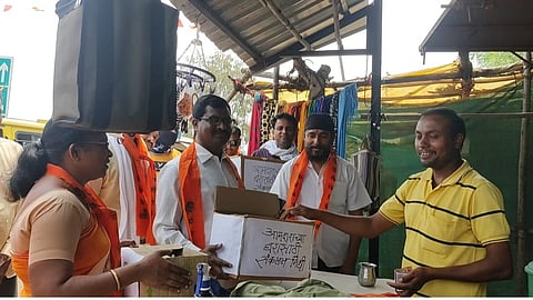 भंडारा : आमदारांच्या घरांसाठी भीक मागून निधी संकलन !