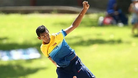 IPL 2022 : CSK च्या गोटात ‘या’ श्रीलंकन वेगवान गोलंदाजाची एन्ट्री!