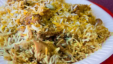 सातारा : दस्त नोंदणी कार्यालयात कर्मचार्‍यांचा बिर्याणीचा ‘बेत’!