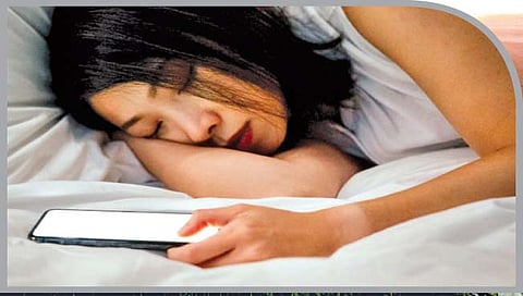 तुमच्या झोपेवरही लक्ष ठेवले जातेय