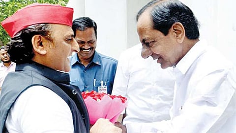 तेलंगणाचे मुख्यमंत्री के. चंद्रशेखर राव तिसर्‍या आघाडीच्या तयारीत