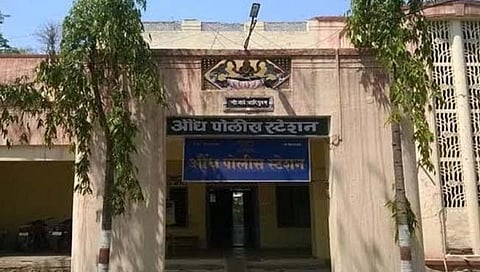 सातारा : पोलिस ठाण्याचे लॉक तोडून दरोडेखोर पळाले; पोलिसांना मारहाण