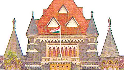 बेकायदा होर्डिंगविरोधात काय कारवाई केली?