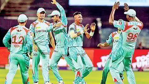 LSG vs KKR : लखनौची गरुडझेप..! ११ सामन्यांत आठ विजय