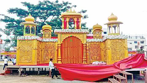 कराड : गुढी…महिलांची रॅली… अन् जन्म सोहळा