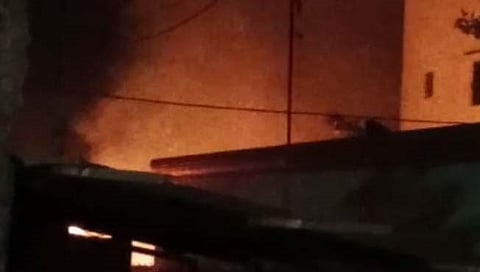 सोलापूर : देगावरोड येथे घराला मोठी आग