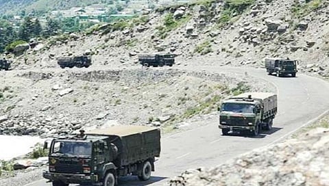 लडाख : भारतीय लष्कराचे वाहन नदीत कोसळले, 7 जवानांचा मृत्यू