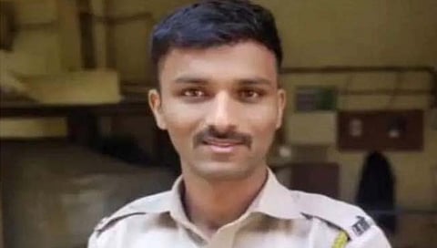 कर्जबाजारीपणामुळे सोलापुरातील पोलीस हवालदाराची मुंबईत आत्महत्या