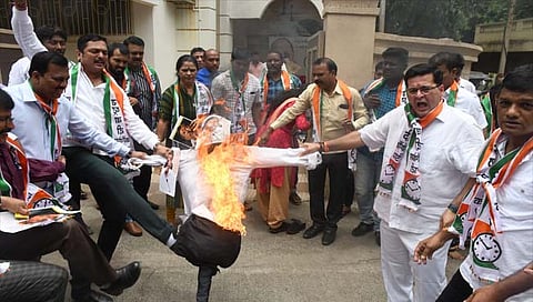 Chandrakant Patil : राष्ट्रवादीचे चंद्रकांत पाटील यांच्याविरोधात आंदोलन