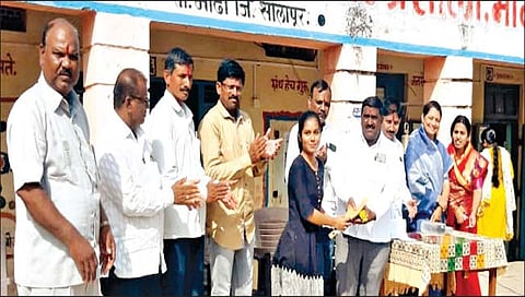 पालकांच्या स्वप्नपूर्तीसाठी विद्यार्थ्यांनी परिश्रम घ्यावेत