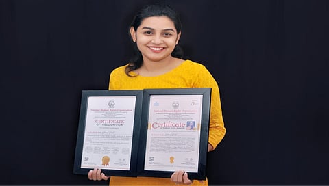 राष्ट्रीय मानवाधिकार संघटनेच्या वतीने नाशिकच्या मृणाल पाटील सन्मानित