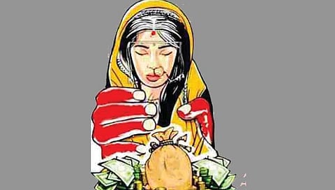 ‘ती’च्या आत्मसन्मानासाठी अंधश्रद्धेेला मुठमाती