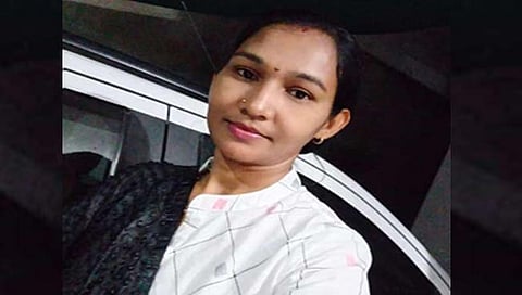 चंद्रपूर : दुचाकीला मागून धडक; महिला पोलिसाचा जागीच मृत्यू