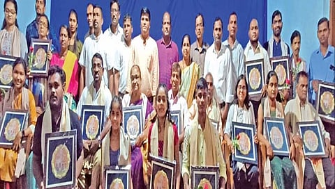 धारबांदोडा : सावर्डे येथे मान्यवरांचा सत्कार