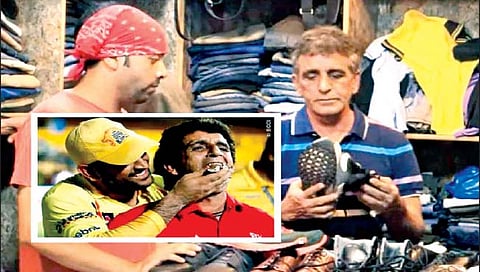 पाकिस्तानी पंच विकतोय चप्पल