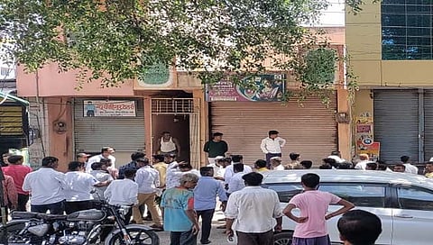 सांगली : करगणीत अहिल्यादेवी होळकर यांचा फलक फाडल्याने तणाव