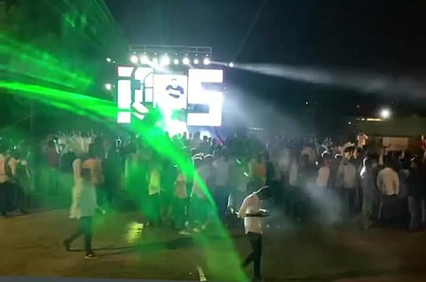 वाढदिवसाला पार्टी देणाऱ्या गुन्हेगारावर गुन्हा, हॉटेलचालकासह ३० जणांवर कारवाई