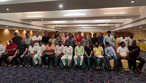 Maharashtra Political Crisis Live : महाराष्ट्र विधानसभा बरखास्तीच्या दिशेने…?