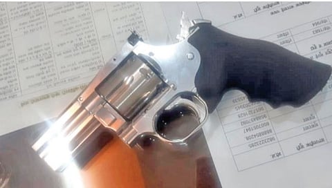 औरंगाबाद : नशेखोरांचा राडा, वाद होताच रोखले रिव्हॉल्व्हर