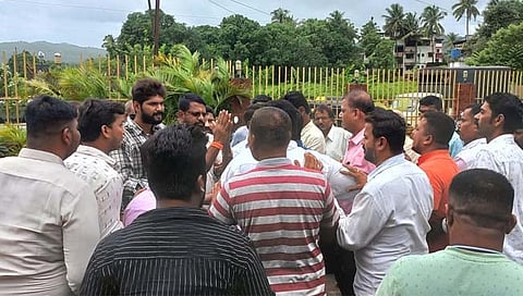 रत्नागिरी : रामदास कदम- उद्धव ठाकरे समर्थकांमध्ये बाचाबाची