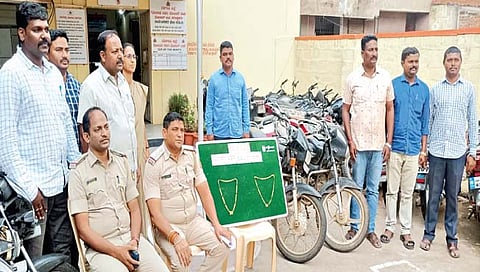 बेळगाव : गोकाक पोलिसांकडून तीन चोरट्यांना अटक