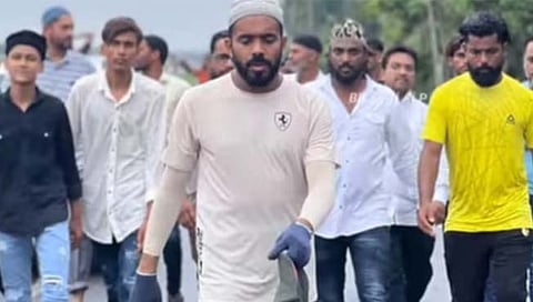 हज यात्रेसाठी पायी निघाला केरळचा तरुण; ८५०० किमीचा प्रवास, पाच देशांच्या सीमा पार करणार