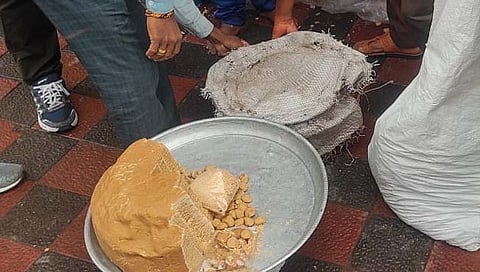 पंढरपूरमध्ये १५० किलो भेसळयुक्त पेढा जप्त; अन्न व औषध प्रशासन विभागाची कारवाई 