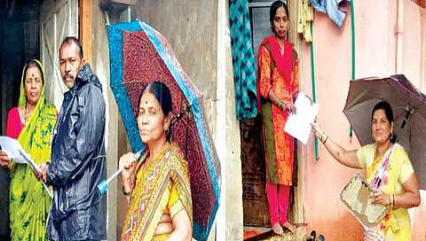 कोल्हापूर : आंबेवाडी ग्रामस्थांना नोटीस देताना ग्रामसेवक व ग्रामपंचायत कर्मचारी. 