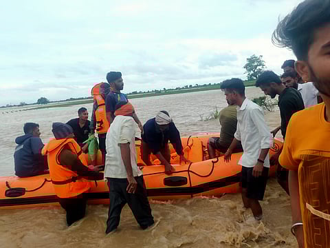Wardha Flood : वर्धा जिल्ह्यात पूरस्थिती गंभीर, हिंगणघाटमधील ४७९ कुटुंबांना सुरक्षितस्थळी हलविले, बचावकार्य सुरु