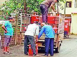 गॅस वितरकांकडून ग्राहकांची लूट; कॅश मेमो आणि प्रत्यक्ष पावतीत फरक