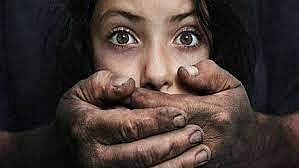 डॉक्टरी पेशाला काळीमा; अल्पवयीन मुलीवर बलात्कार प्रकरणी डॉक्टरला अटक