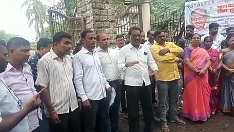 कोल्हापूर : कृषी उत्पादनांवरील ‘जीएसटी’ रद्द करा; वंचित बहुजन आघाडीची निदर्शने