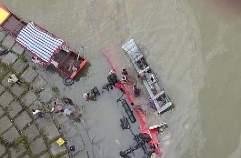 बस अपघातातील मृतांमध्ये अमळनेरातील चौघे ; ‘इतक्या’ जणांची ओळख पटली