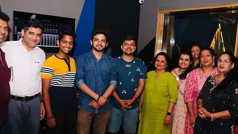 तारणहार गीत प्रदर्शित - गायिका योगिता बोराटे व टीम