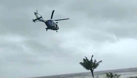 रायगड : मुरूडच्या समुद्रात अडकलेल्या जहाजातील खलाशी सुखरूप