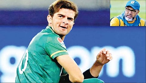 आफ्रिदी नसल्याने भारतीय फलंदाज खूश असतील : वकार युनुस