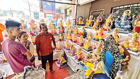 सातारा : निर्बंधमुक्त गणेशोत्सवामुळे मंडळे जोशात; हटके सजावटीवर राहणार भर