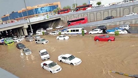 वाळवंटी भागात आला पूर!