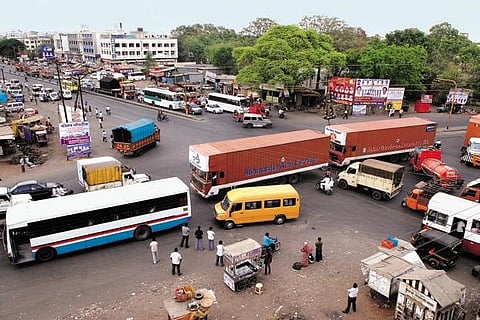 चाकणला वाहतूक कोंडीची समस्या जटिल